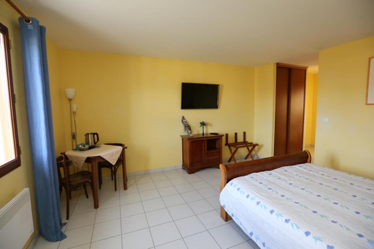 Hotel Le Relais Du Chateau Grignols  Buitenkant foto