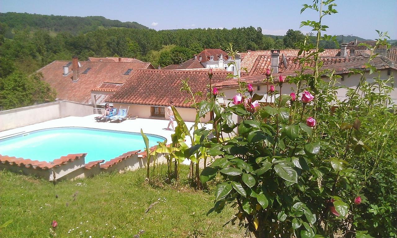 Hotel Le Relais Du Chateau Grignols  Buitenkant foto