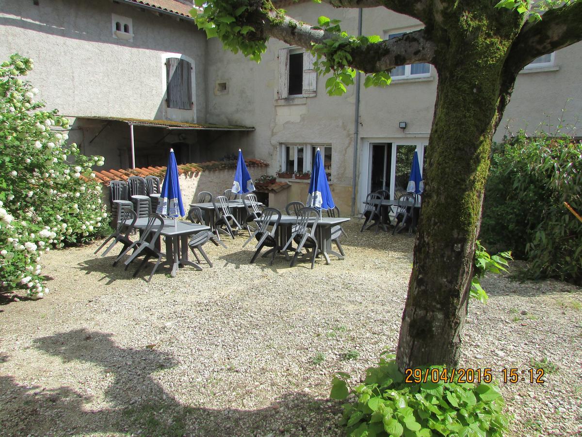 Hotel Le Relais Du Chateau Grignols  Buitenkant foto